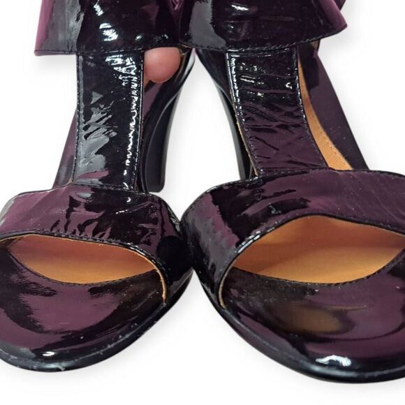 Sofft Women's Patent Leather T-Strap Buckle Wedge Heel Sandals size 6.5 M Black - Picture 5 of 8